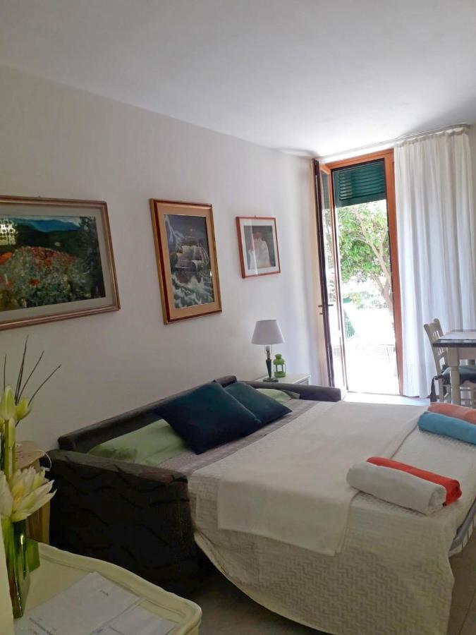 Chez Reny Terrazza Vista Mare Apartment มอนเตรอสโซ อัล มาเร ภายนอก รูปภาพ
